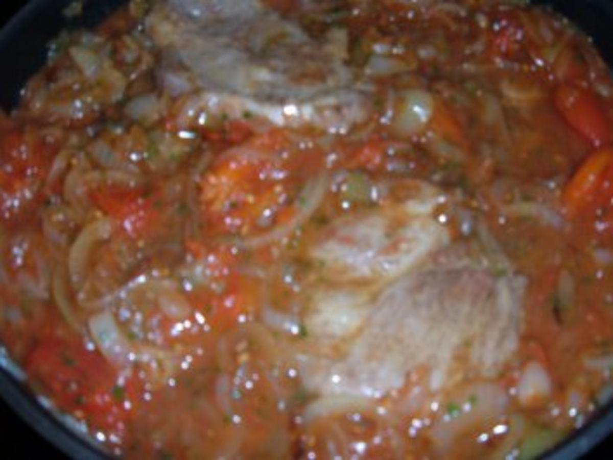 Fleisch : Nackenkarbonade - Mit Tomaten - Zwiebelgemüse - Rezept - Bild Nr. 5