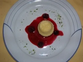 Vanillesouffle´ mit Rumkirschen - Rezept