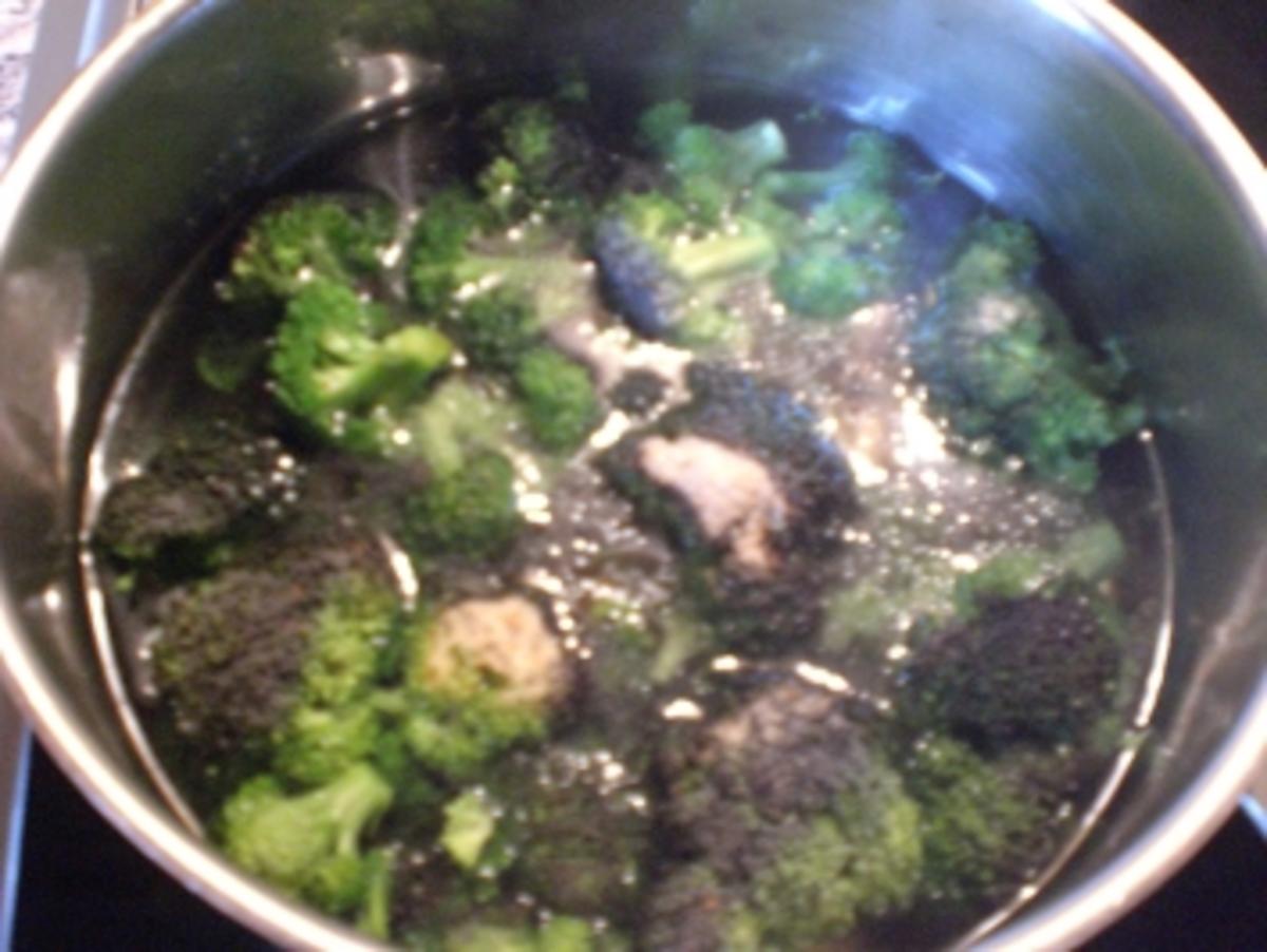 * Suppe * Broccoli Cremsuppe - Rezept - Bild Nr. 3