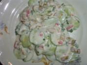 Gurkensalat mit Oliven-Jogurt Dressing - Rezept