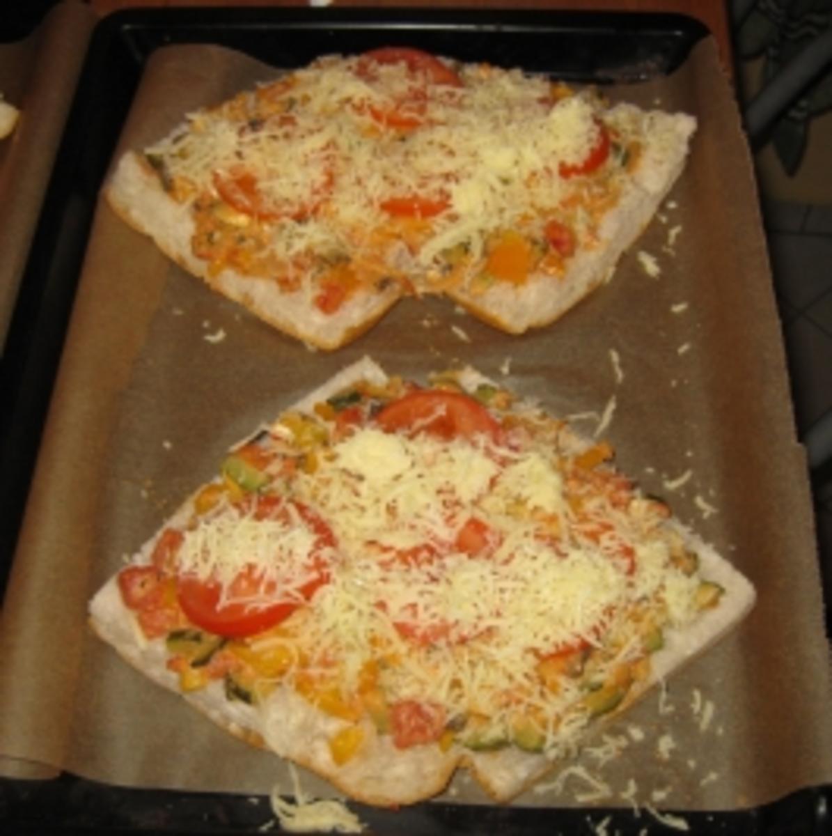 Vitaminöse Fladenbrotpizza - Rezept mit Bild - kochbar.de