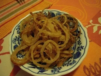 Rumpsteaks mit frittierten Zwiebelringen - Rezept - Bild Nr. 2