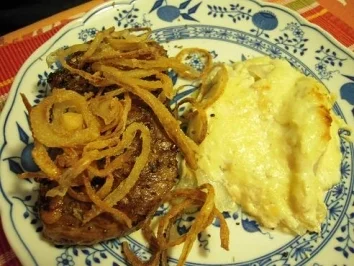 Rumpsteaks mit frittierten Zwiebelringen - Rezept - Bild Nr. 6