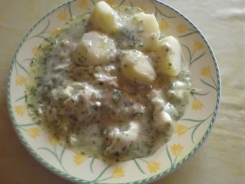 Rezept: Verlorene Eier in Kräutersoße Verlorene Eier in Kräutersoße - Rezept