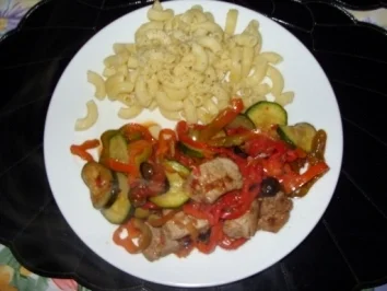 Rezept: Filetstücke auf buntem Gemüse und süßer Chilisoße Bild Nr. 3 Filetstücke auf buntem Gemüse und süßer Chilisoße - Rezept - Bild Nr. 3