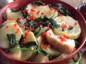 erster gang brotsuppe mit karoffeln und rucola          apulien - Rezept