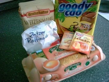 Rezept: Schokokuchen supereinfach & superschnell Bild Nr. 2 Schokokuchen supereinfach & superschnell - Rezept - Bild Nr. 2