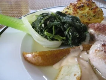 Gefülltes Schweinelendchen an Gorgonzolasauce - Rezept