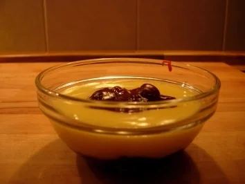 Vanillepudding auf "Zimt-Kirschen-Bett" - Rezept