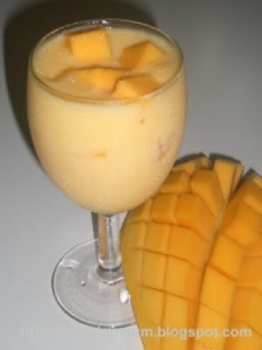 Mango-Kokos-Smoothie - Rezept mit Bild 