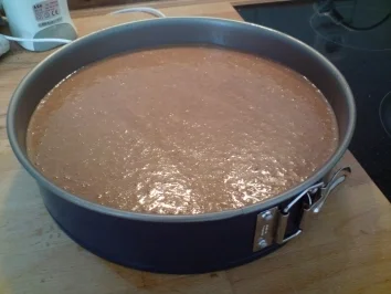 Rezept: Schokoladenkuchen mit Schokoladenglasur (Aprikotiert) Schokoladenkuchen mit Schokoladenglasur (Aprikotiert) - Rezept