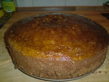 Rezept: Schokoladenkuchen mit Schokoladenglasur (Aprikotiert) Bild Nr. 4 Schokoladenkuchen mit Schokoladenglasur (Aprikotiert) - Rezept - Bild Nr. 4