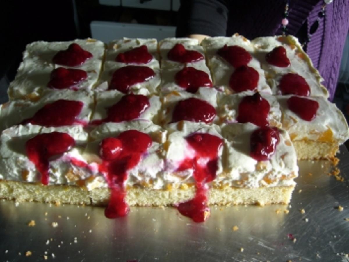 Kuchen: Fantakuchen mit roten Klecksen - Rezept - Bild Nr. 2