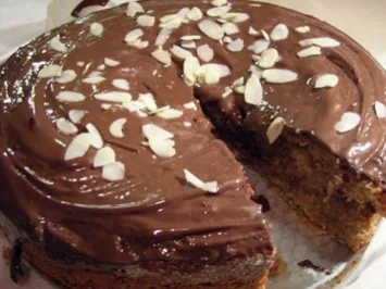 Kuchen: Nuss-Marzipan-Rahm - Rezept