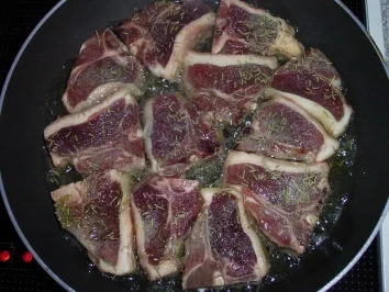 Rezept: Lammkoteletts mit Senfkruste Lammkoteletts mit Senfkruste - Rezept