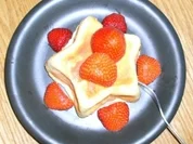 Käsekuchen in der Tasse mit frischem Obst garniert - Rezept - Bild Nr. 2