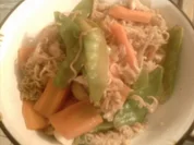 Asia-Huhn mit Eiernudeln - Rezept