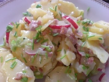 Deftiger Kartoffelsalat mit Radieschen - Rezept
