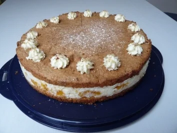 Rezept: Mandarinentorte mit Nußhaube Mandarinentorte mit Nußhaube - Rezept