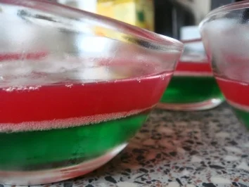 Rezept: Dessert: Wackelpeter rot/grün Dessert: Wackelpeter rot/grün - Rezept