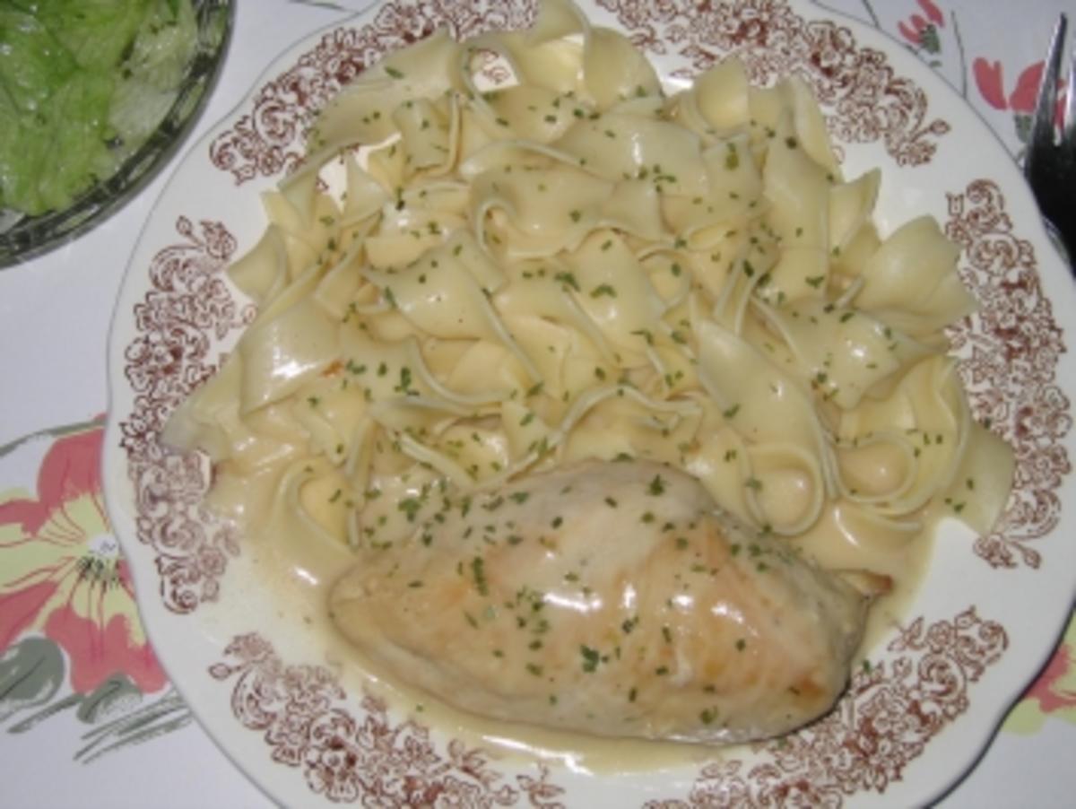 Hauptgericht: Hähnchenbrustfilet an Rahmsoße - Rezept - Bild Nr. 2