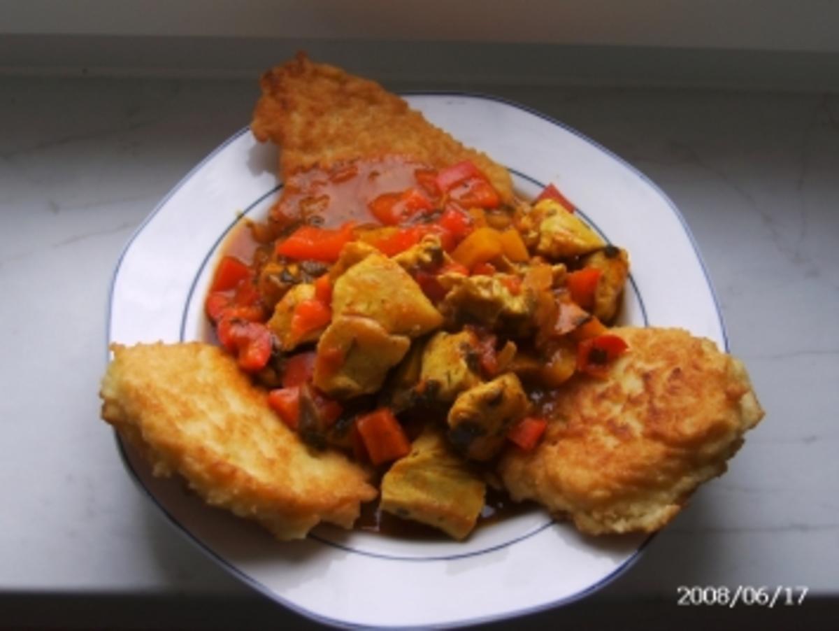 Indisches Hähnchen mit Reisplätzchen - Rezept