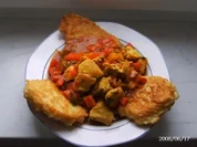 Indisches Hähnchen mit Reisplätzchen - Rezept