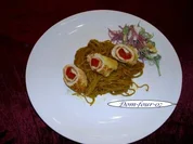 Hähnchenschnitzel-Roulade mit Curry-Nudeln - Rezept