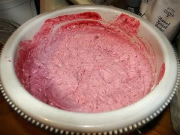 Rezept: Preiselbeer-Topfencreme-Bombe Bild Nr. 3 Preiselbeer-Topfencreme-Bombe - Rezept - Bild Nr. 3