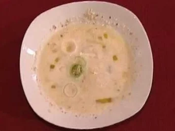 Rezept: Prosecco-Süppchen mit Paranüssen (Michael Penners) Prosecco-Süppchen mit Paranüssen (Michael Penners) - Rezept