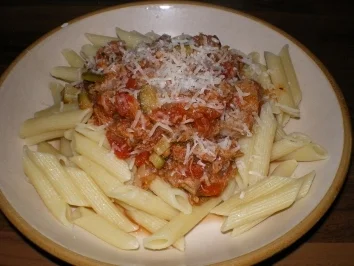 Pasta mit Thunfischsoße a la Schnecke1974 - Rezept