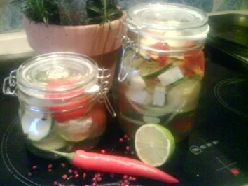 Eingelegtes Gemüse mit Schafskäse.. - Rezept