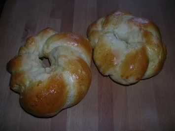 Hefekränzchen / Osterkränzchen (normaler Hefeteig) - Rezept