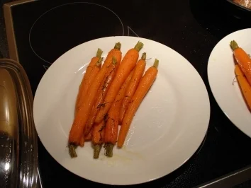Frühlingskarotten im eigenen Saft - Rezept