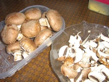 Rezept: Champignon - Rahm - Sauce Bild Nr. 2 Champignon - Rahm - Sauce - Rezept - Bild Nr. 2