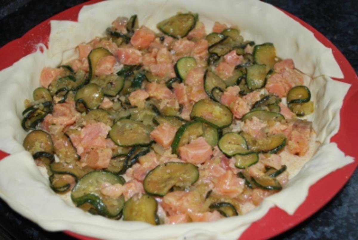 Lachs-Quiche mit Zucchini - Rezept