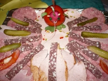 Kalte Platte für 2. ..mit DEKO was schaut uns zu ??????????? - Rezept