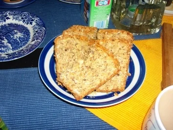 Vollwert-Haferflocken-Nuß-Kuchen - Rezept - Bild Nr. 2