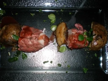 Sauerbraten vom Seeteufel mit Steinpilzen - Rezept