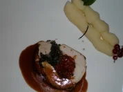 Gefüllte Putenbrust mit Tomatenbasilikum an Vanille-Kartoffelschaum - Rezept