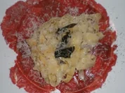 Carpaccio vom Bison an Salbeinudeln - Rezept