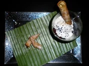 Scharfe Muschelröllchen an Sesamquark und Rote Bete - Rezept