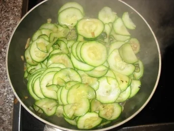 Rezept: tortellini al forno Bild Nr. 3 tortellini al forno - Rezept - Bild Nr. 3