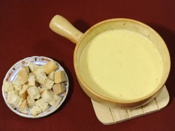Käsefondue (Ingrid Van Bergen) - Rezept