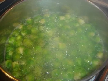 Rezept: CAVOLINI DI BRUXELLES AL PARMIGIANO Bild Nr. 2 CAVOLINI DI BRUXELLES AL PARMIGIANO - Rezept - Bild Nr. 2