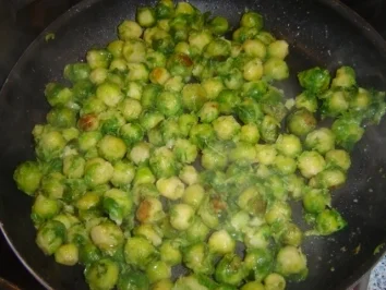 Rezept: CAVOLINI DI BRUXELLES AL PARMIGIANO Bild Nr. 4 CAVOLINI DI BRUXELLES AL PARMIGIANO - Rezept - Bild Nr. 4