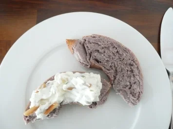 Estragoncreme mit Ziegenkäse - Rezept