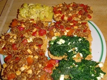 Rezept: 2 - Minuten Pizza - Brötchen 2 - Minuten Pizza - Brötchen - Rezept