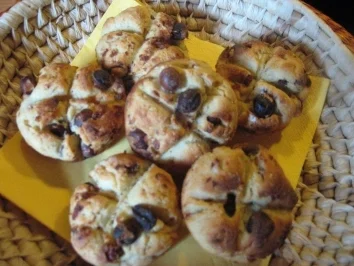 Kernige Kartoffel-Speck-Nussbrötchen - Rezept