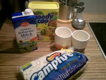 "GETRÄNKE" Heiße Schokolade mit Marshmallowhaube - Rezept - Bild Nr. 2